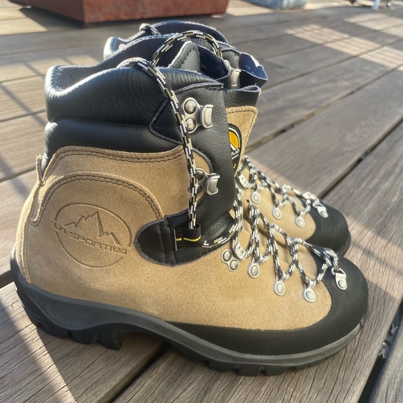 La Sportiva Makalu Mountaineering Boots - Picture 3 of 5